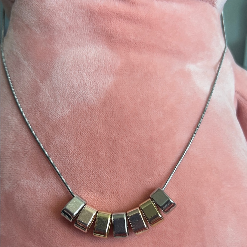 Yellow,white and rose tone necklace